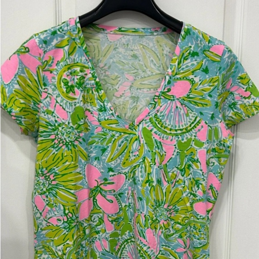 Lilly Pulitzer Pink, Green & Blue Floral V-Neck Tee Shirt